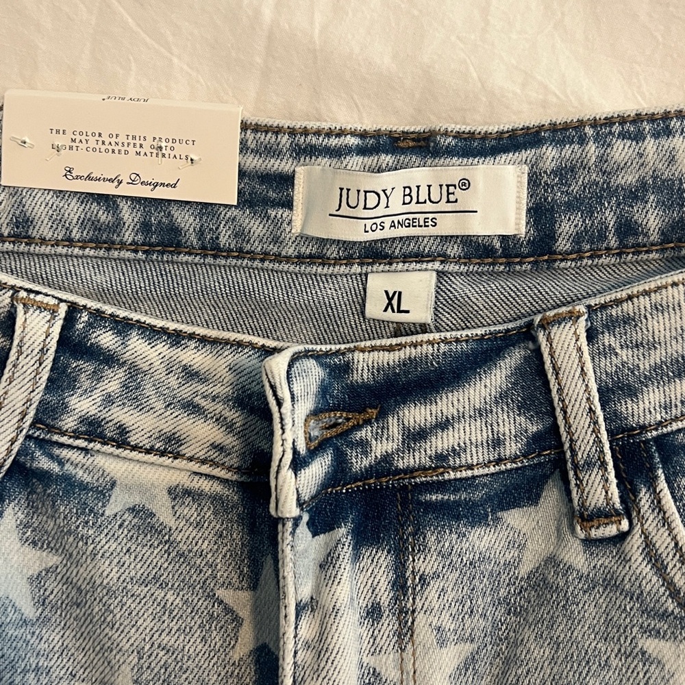2 pair Judy Blue denim shirts L & XL - Picture 2 of 7